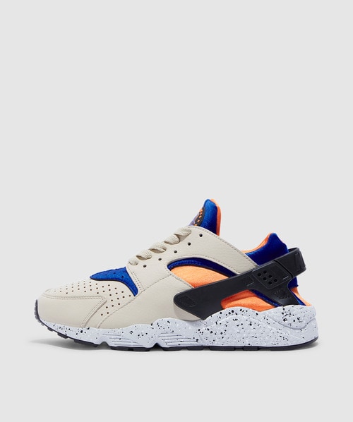 Nike Air Huarache Sneakers Beige In Rattan/hyper Royal-brt Mandarin-black