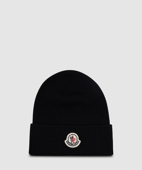 Moncler Knitted Logo Beanie In Black