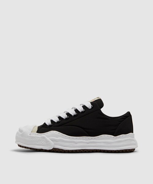 Miharayasuhiro Maison Mihara Yasuhiro Black Peterson Low Sneakers In Canvas In Black