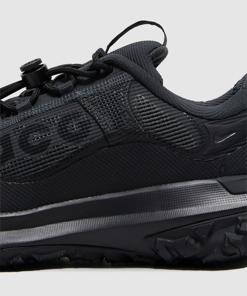 nike air nasu black