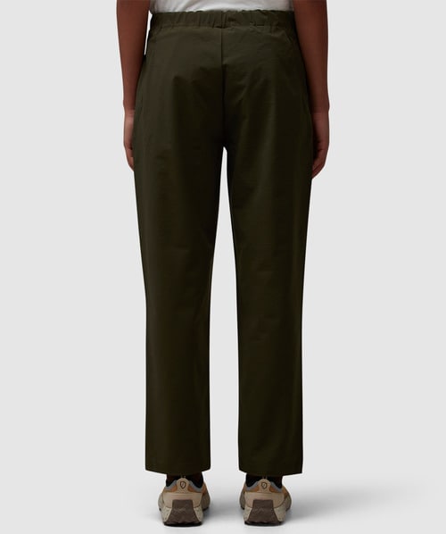 Goldwin One tuck tapered stretch pant | BLACK | SEVENSTORE Goldwin One tuck tapered stretch pant | BLACK | SEVENSTORE
