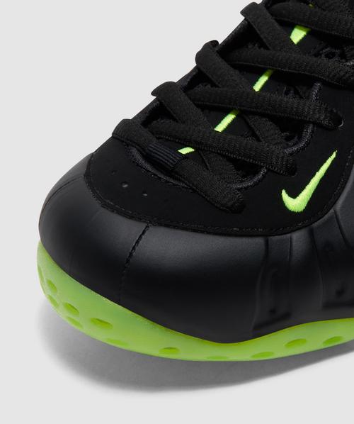 nike store foamposite