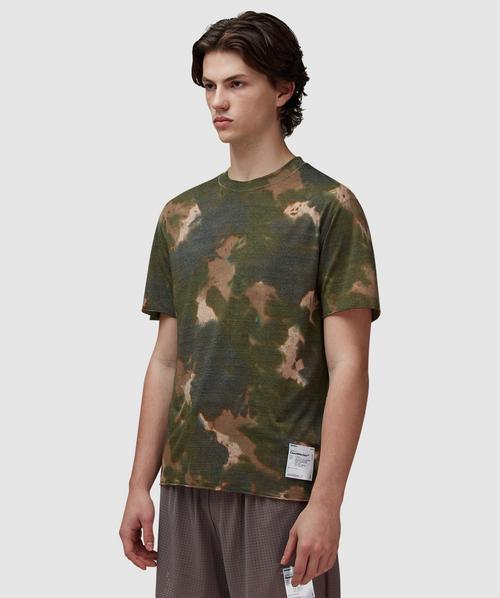 【SATISFY】CloudMerino Cordura Batik Military Olive Tシャツ CloudMerino Cordura T-Shirt in Batik Military Olive