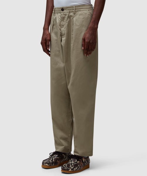 Universal Works Pleated track pant LIGHT OLIVE SEVENSTORE