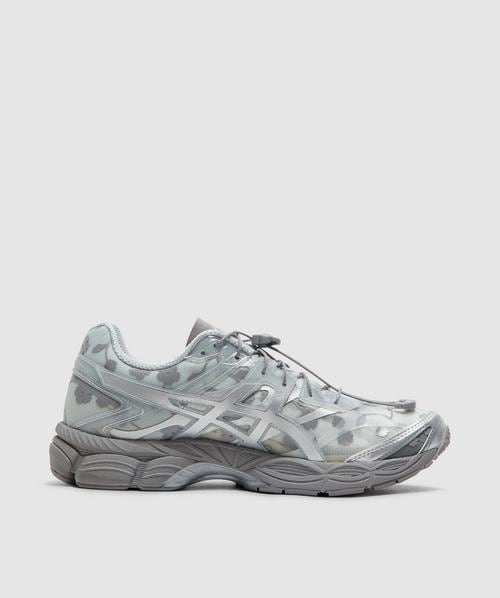 Asics x Cecilie Bahnsen Gel-Cumulus 16 sneaker | IVORY/BLACK