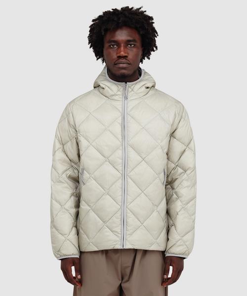 Hiking Patrol | Clothing & Accessories | SEVENSTORE