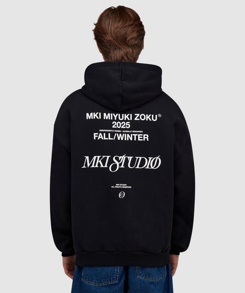 MKI Miyuki Zoku Hoodie à Logo Arc | Noir | FR MKI Miyuki Zoku Hoodie à Logo Arc | Noir | FR