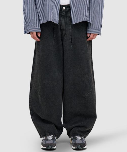 Estudio Niksen Dart balloon jean | BLACK | SEVENSTORE